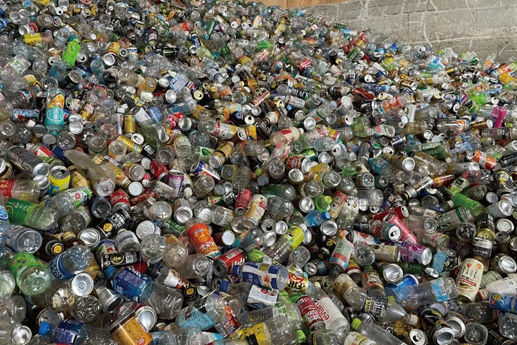 リサイクル設備処理 空缶選別圧縮機 松浦商事株式会社 福島県会津若松市 産業廃棄物処理業 / 下水道維持管理 / 産業・一般廃棄物収集運搬